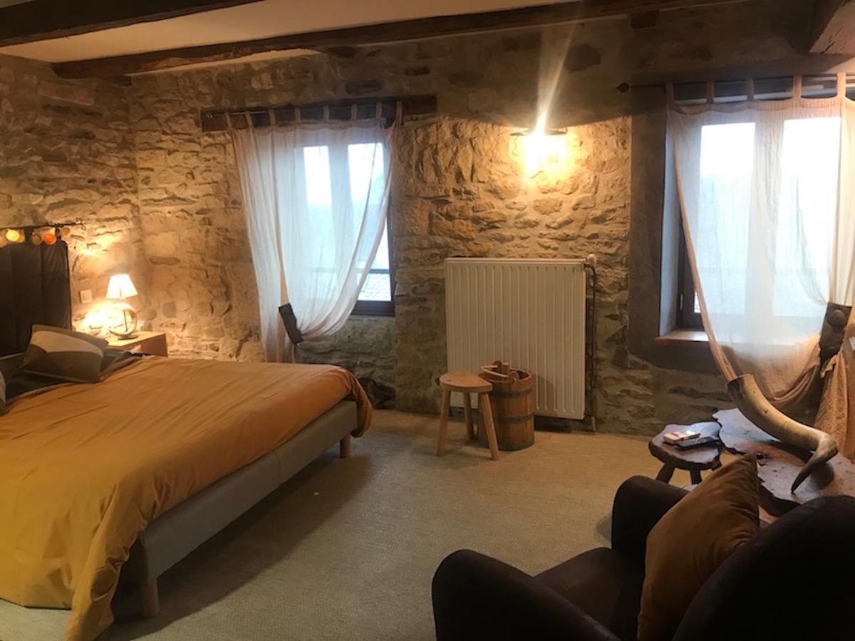 Auberge Du Lac Mandailles  Buitenkant foto